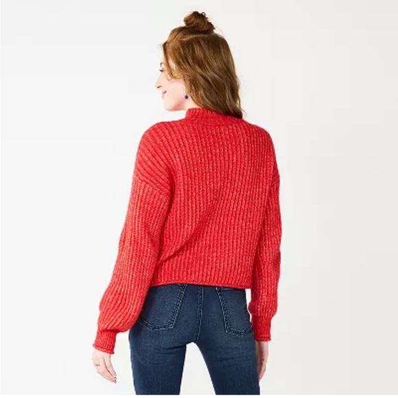 White Ribbed Mockneck Sweater - Picture 4 of 5